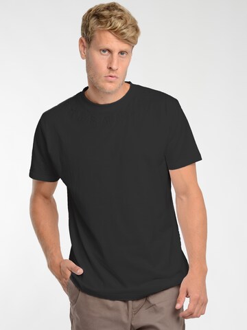NASSAU Beach Club Shirt ' NB22013 ' in Black: front