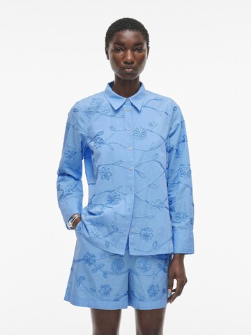 ROUGE EDIT Blouse in Blauw: voorkant