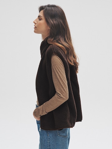 The Set Γιλέκο σε μπεζ