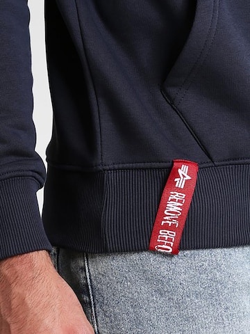 ALPHA INDUSTRIES Суичър 'Basic' в синьо