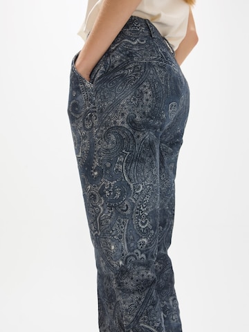 Effilé Pantalon chino Lola Casademunt en gris