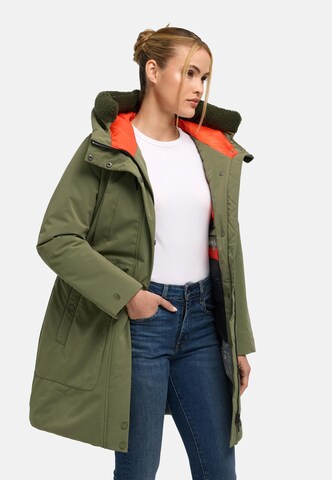 Cappotto invernale 'Pakaami 16' di MARIKOO in verde