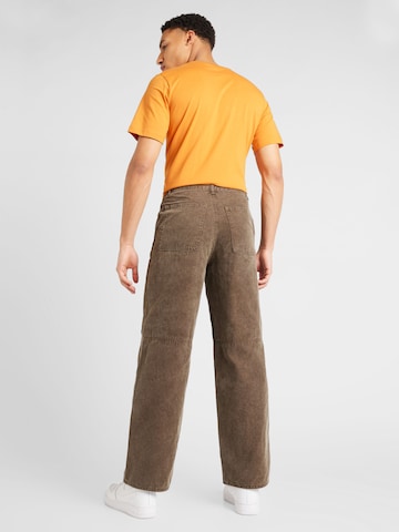 Loosefit Pantalon 'Micha' WEEKDAY en marron