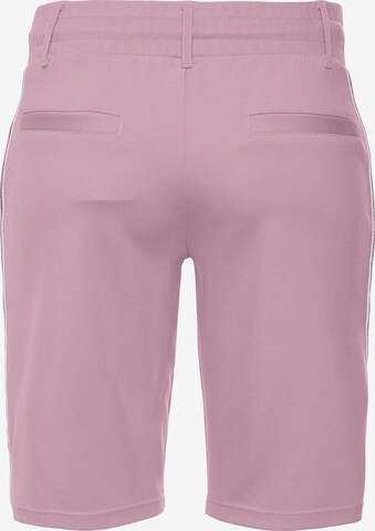 BENCH Regular Shorts in Pink