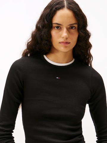 T-shirt 'Essential' Tommy Jeans en noir