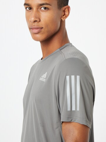 Maglia funzionale 'Own The Run' di ADIDAS SPORTSWEAR in grigio