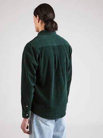 Carhartt WIP Средняя посадка Рубашка 'Madison' в Зеленый