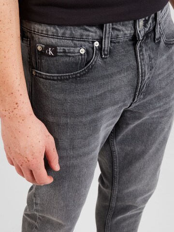 Calvin Klein Jeans Slimfit Jeans 'SLIM TAPER' i sort
