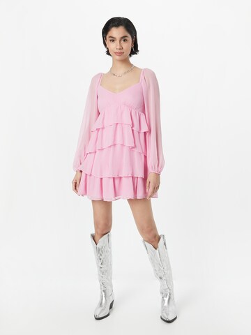 Abercrombie & Fitch Платье в Ярко-розовый: спереди