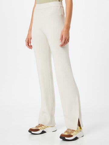 WEEKDAY Regular Pants 'Cameo' in White: front