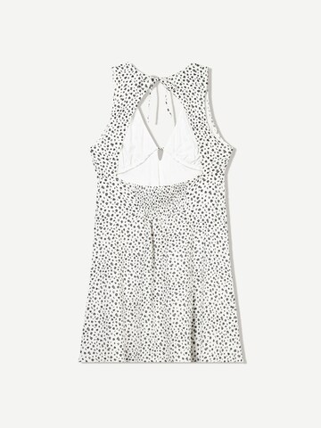 Abito di Bershka in bianco