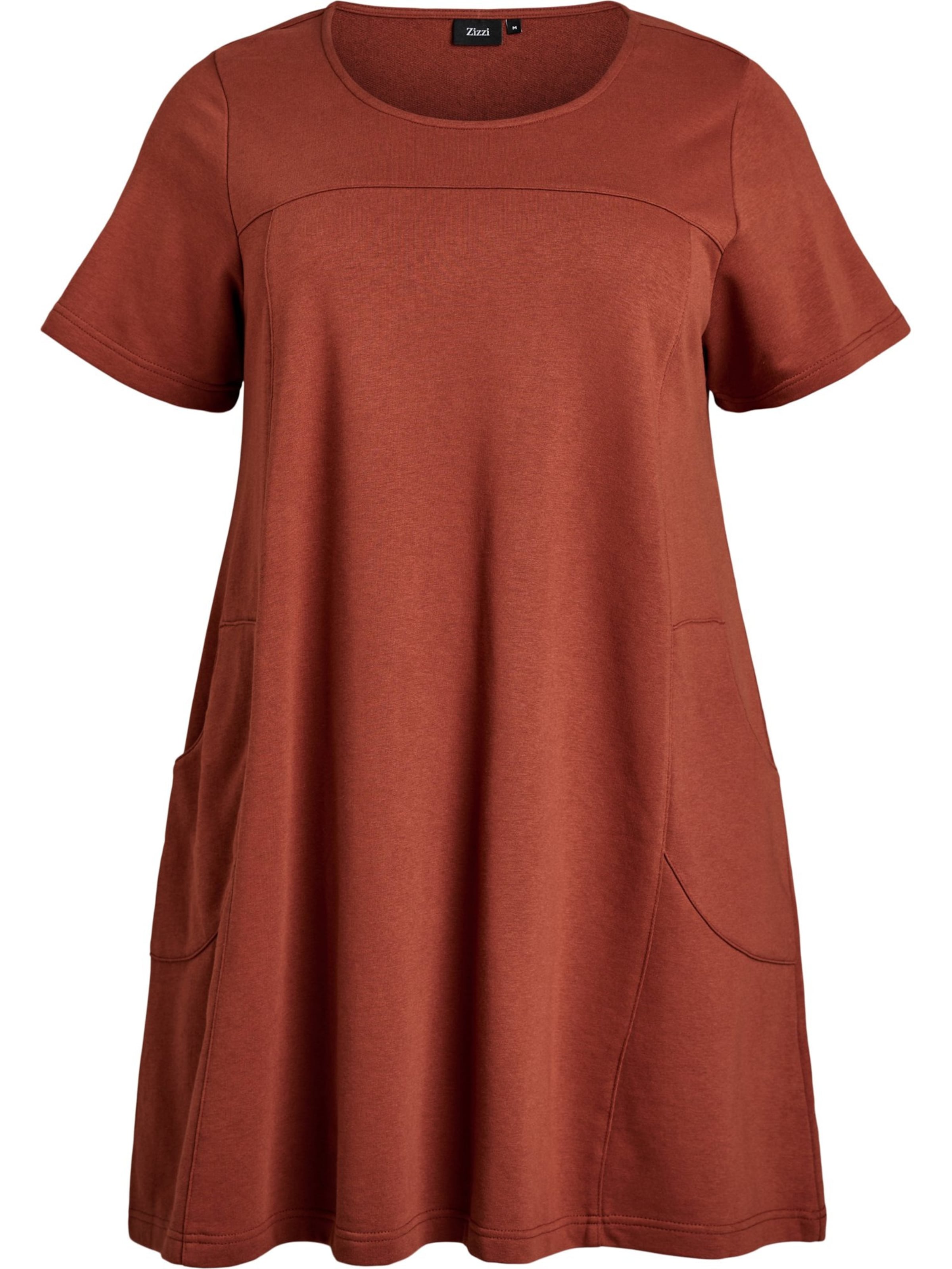 Rochie 'Vcavali' de la Zizzi pe roșu: față