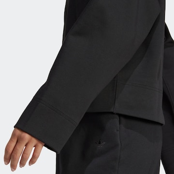 ADIDAS ORIGINALSSweater majica 'Premium Essentials' - crna boja