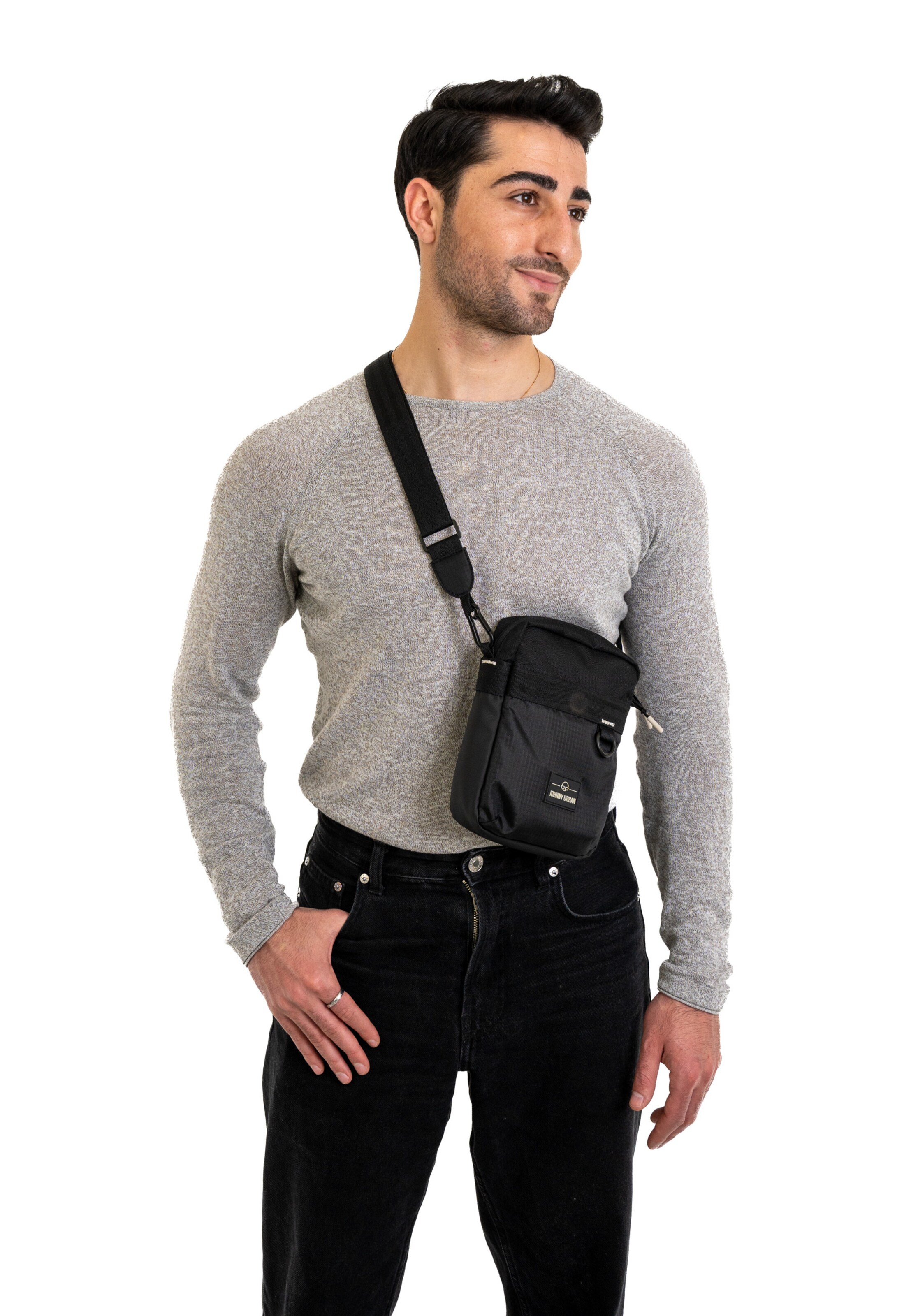 Johnny Urban Válltáska - fekete: elől