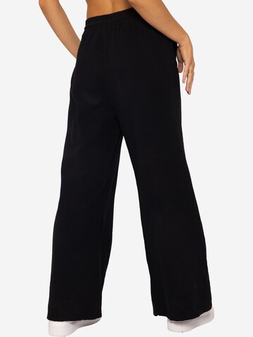 Loosefit Pantaloni di SASSYCLASSY in nero