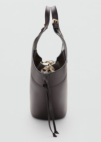 MANGO Schultertasche 'Elise' in Braun