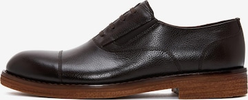 Derimod Veterschoen in Bruin: voorkant