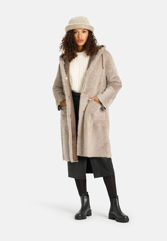 Werner Christ Winter Coat 'Aya' in Beige: front