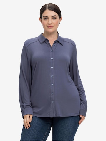 SHEEGO Blouse in Blue: front