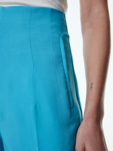 EDITED regular Παντελόνι με τσάκιση 'Charlotta' σε μπλε
