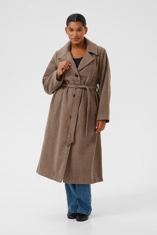 Veste mi-saison 'Nanny' KAFFE CURVE en marron : devant