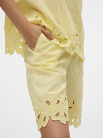 Loosefit Pantalon 'VMGili' Vero Moda Girl en jaune