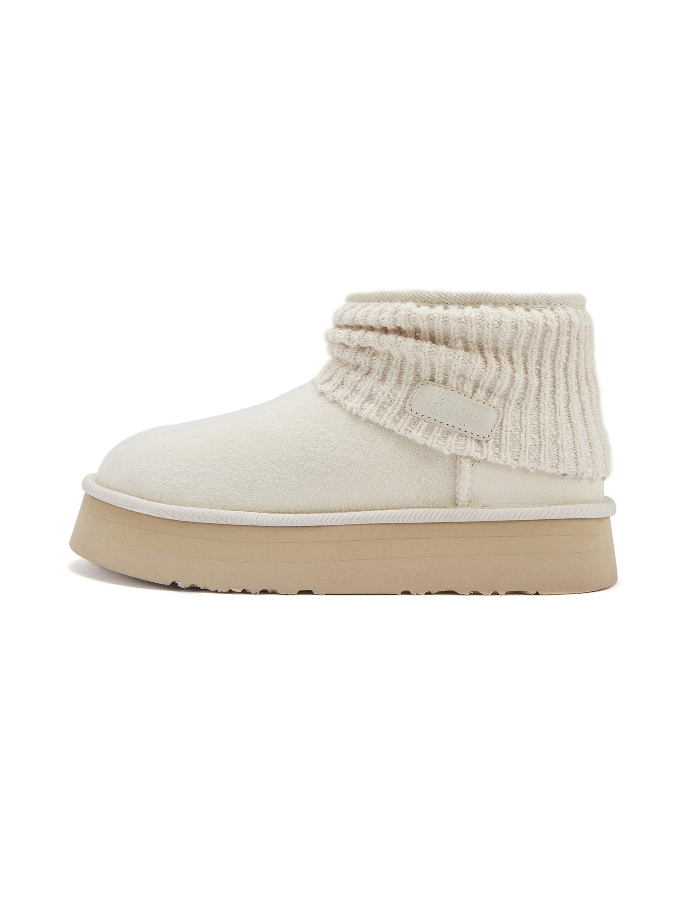 Bottines Australia Luxe Collective en beige : devant