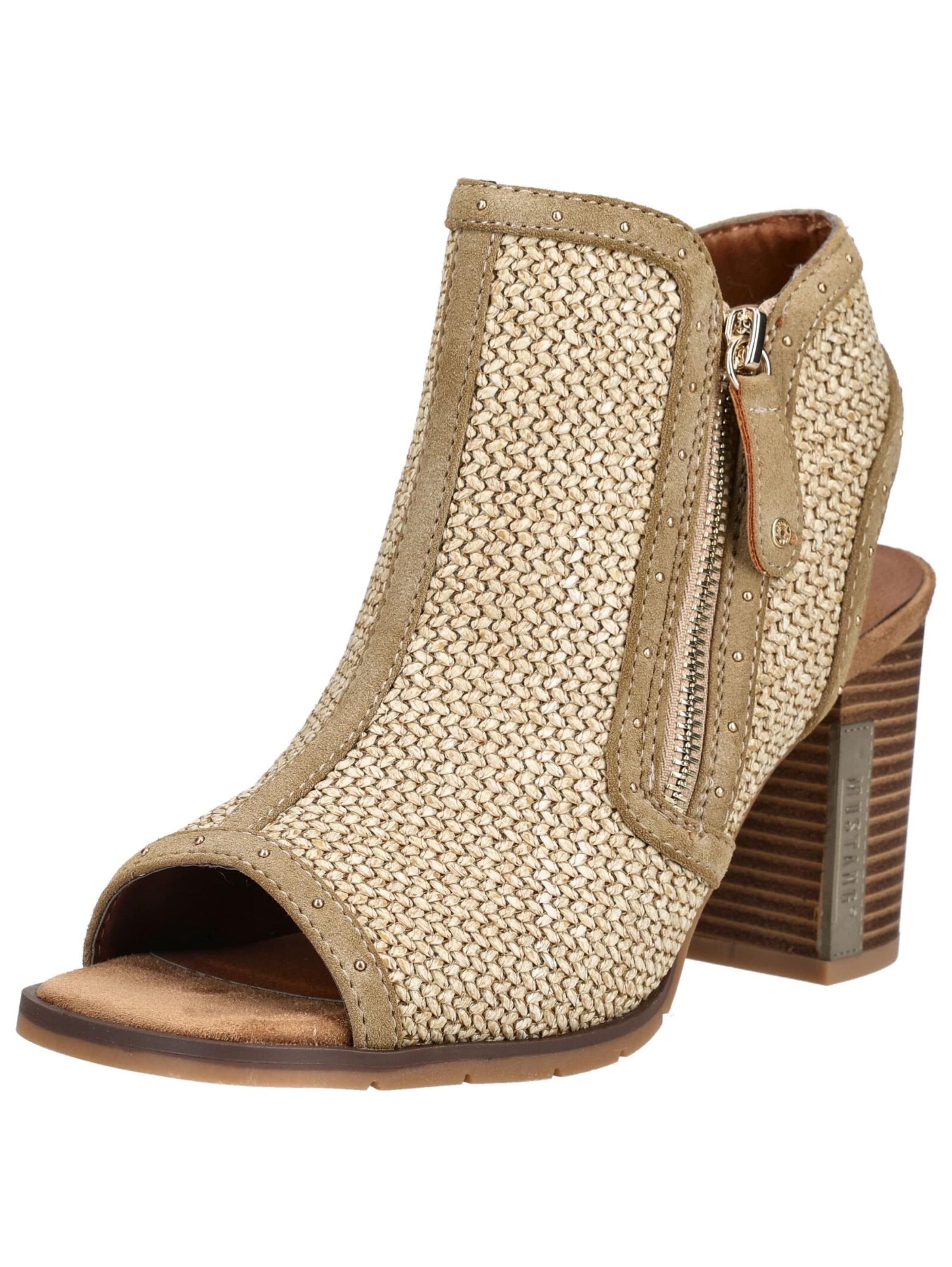 MUSTANG Sandals in Beige: front