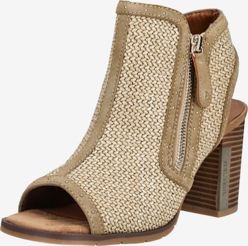 Sandales MUSTANG en beige : devant