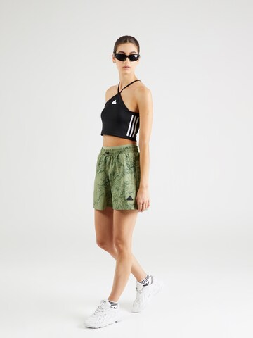 ADIDAS SPORTSWEAR Loosefit Sportnadrágok 'City Escape' - zöld