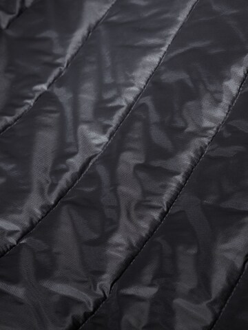 MAMMUT Vest in Black