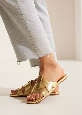 LASCANA Pantolette in Gold