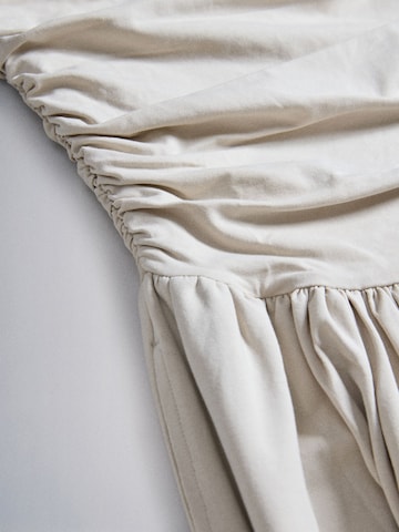 The Set Dress in Beige