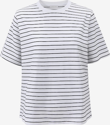 SASSYCLASSY Shirt in White: front