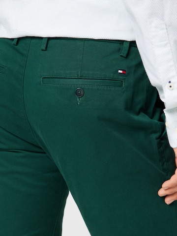 TOMMY HILFIGER - Regular Calças chino 'Bleecker' em verde