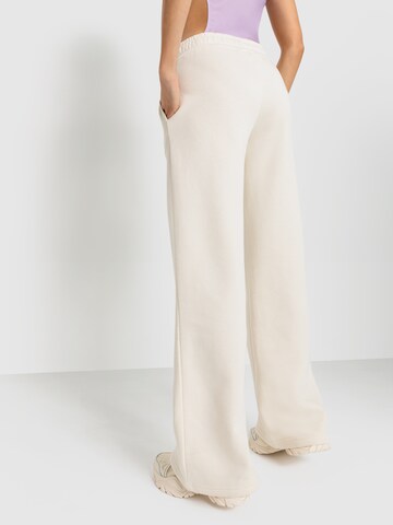 Wide leg Pantaloni di LSCN by LASCANA in beige