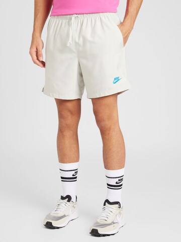 Nike Sportswear Regular Pants in White: front