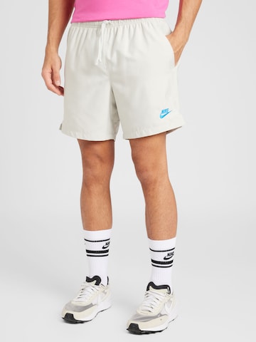 Regular Pantaloni de la Nike Sportswear pe alb: față