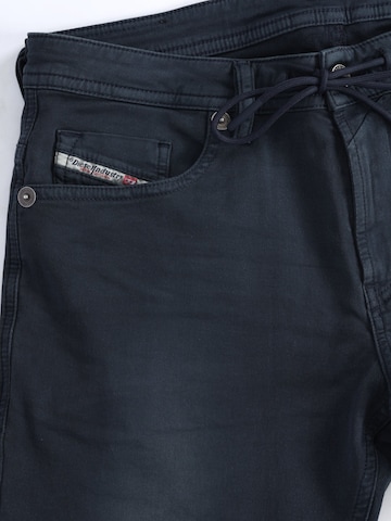 Coupe slim Jean 'THOMMER JOGGJEANS Superstretch & Supersoft' DIESEL en bleu