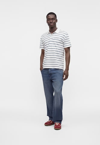 Tricou de la HOLLISTER pe alb