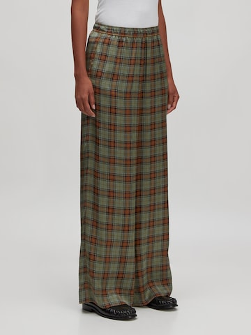 EDITED Baggy Trousers 'Cataleya' in Green: front