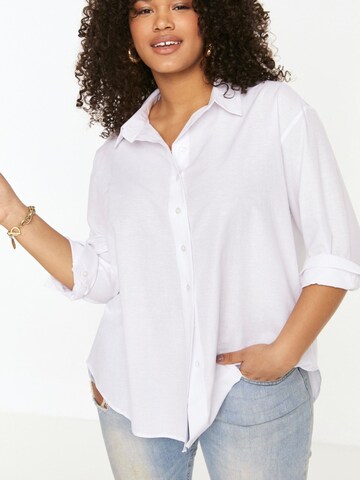 Trendyol Curve Blouse in Wit