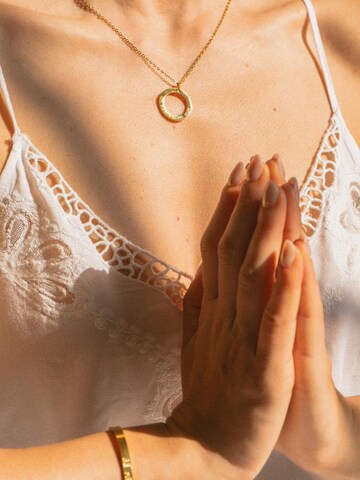 Divasya Kette 'Om Mani Padme Hum'‌‌‌‌‌‌‌‌‌ in Gold