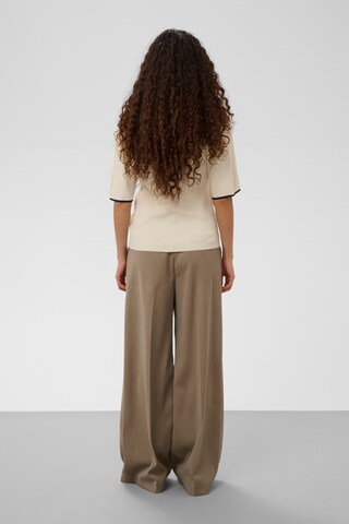 T-shirt 'Lysandra Adrianna' SOAKED IN LUXURY en blanc