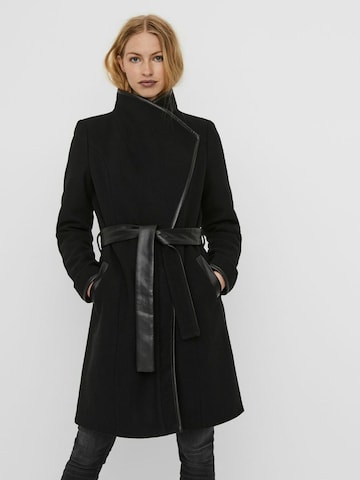 VERO MODA Between-Seasons Coat 'VMWATERFALL CLASS' in Black: front