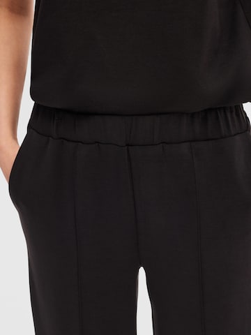 SELECTED FEMME - regular Pantalón 'Fenja' en negro