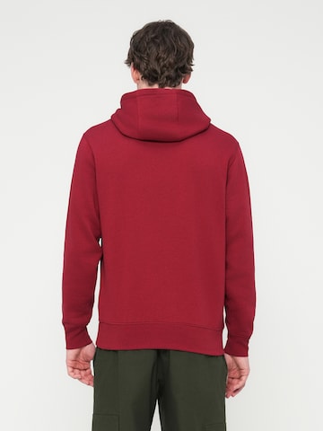 Sweat-shirt 'CLUB' Nike Sportswear en rouge
