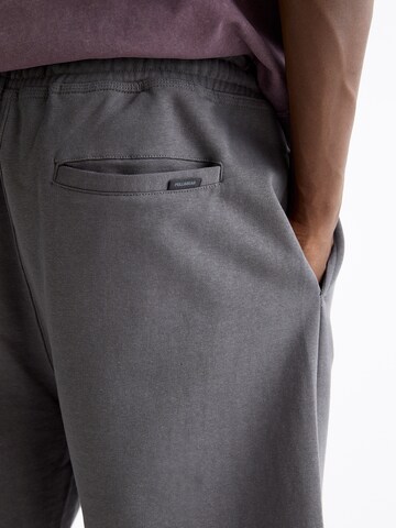 Pull&Bear Loose fit Trousers in Grey