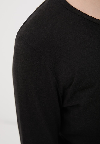 Finn Flare Langarmshirt 'Basic' in Schwarz