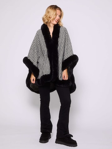 South Beach Cape in Black: front